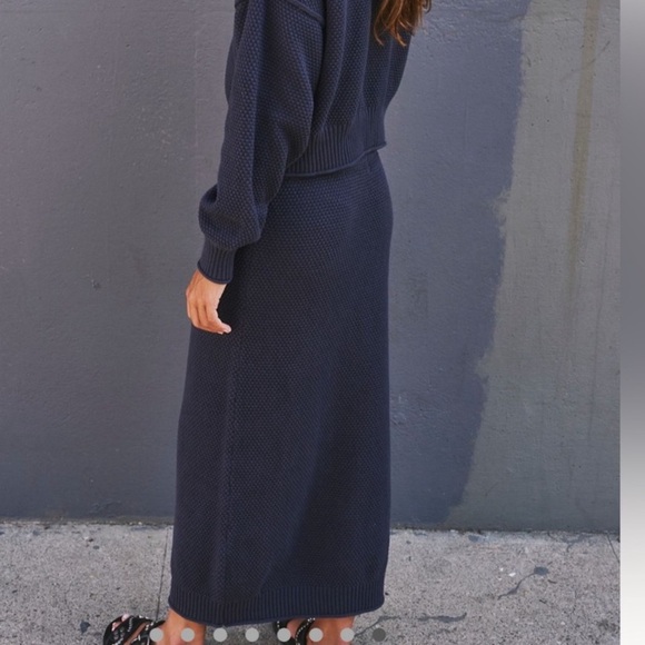 Free People Beach Hailee Waffle Knit Straight Skirt Womens Medium Navy - Picture 2 of 9